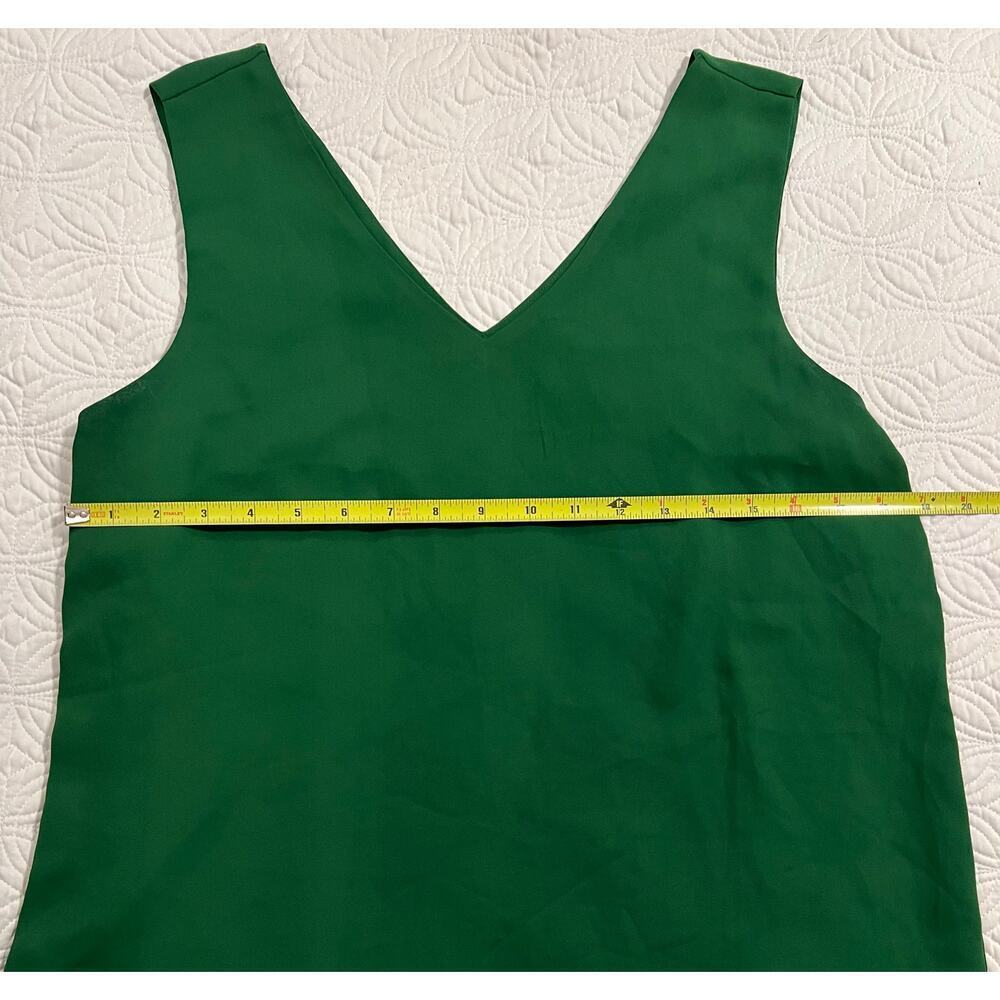 Sleeveless V-Neck Tops | Ann V-Neck Tops | Ann
Taylor
Size Medium - Picture 6 of 8